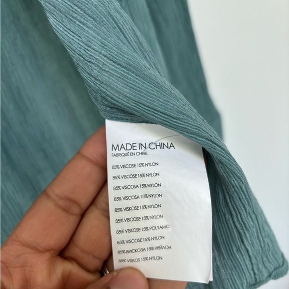 CLUB MONACO | crepe Claudia button up in teal | S - Picture 6 of 9